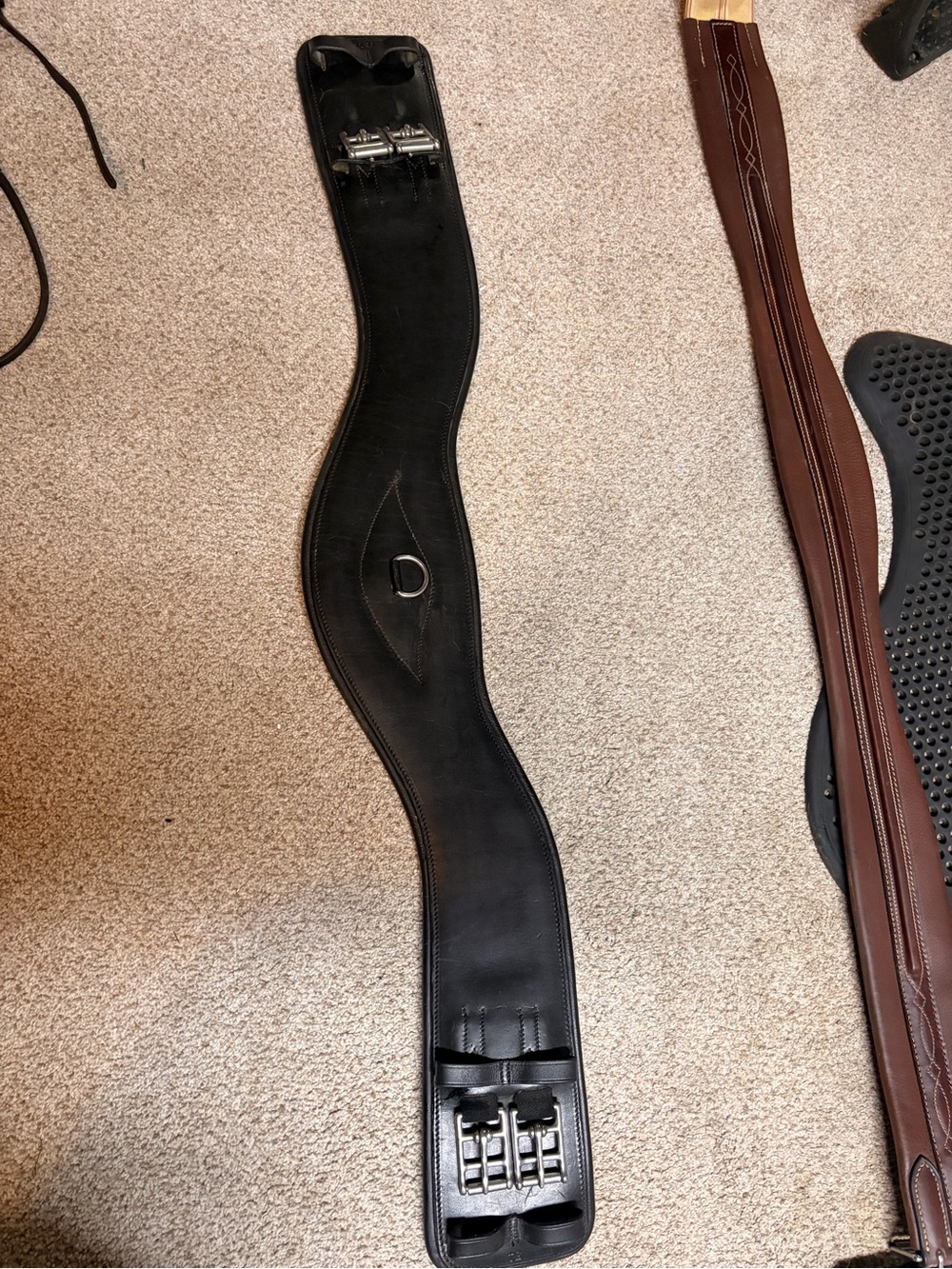 Total Saddle Fit- Shoulder Relief Leather Dressage Girth